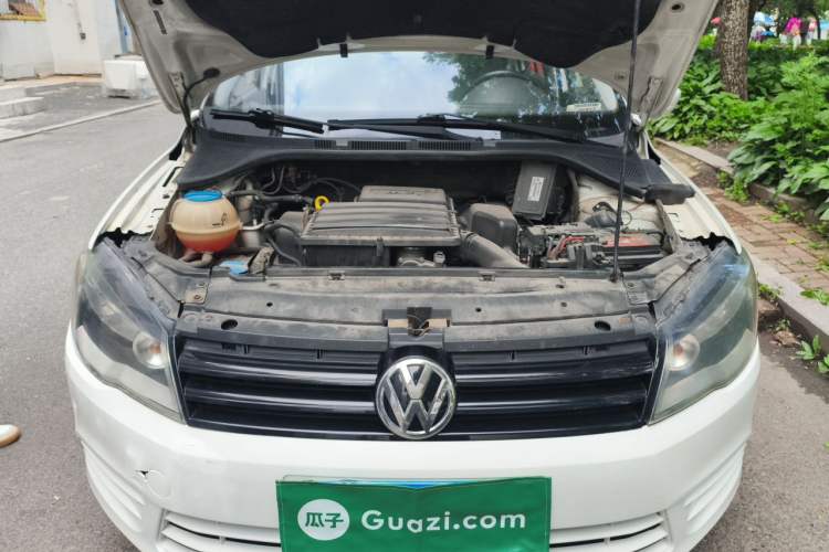 Used Volkswagen Jetta 2013 1.6L Manual Fashion Edition Engine Bay