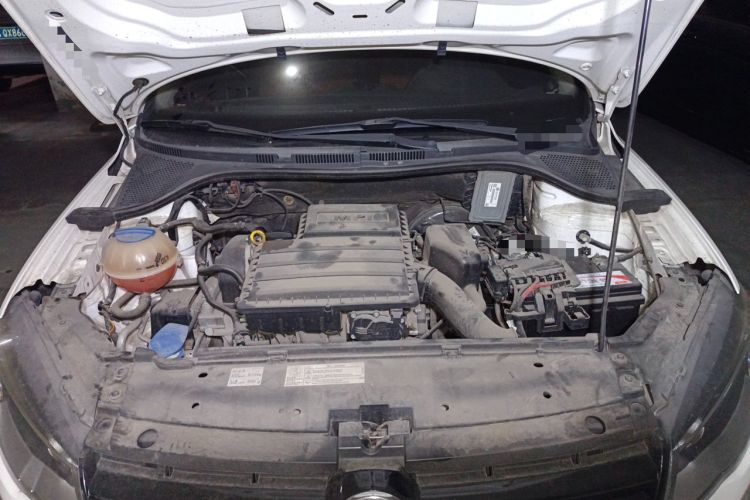 Used Volkswagen Jetta 2013 1.4L Manual Fashion Model Engine Bay