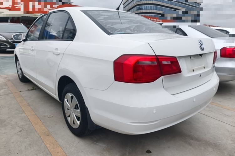 Used Volkswagen Jetta 2013 1.6L Automatic Fashion Model Exterior 2