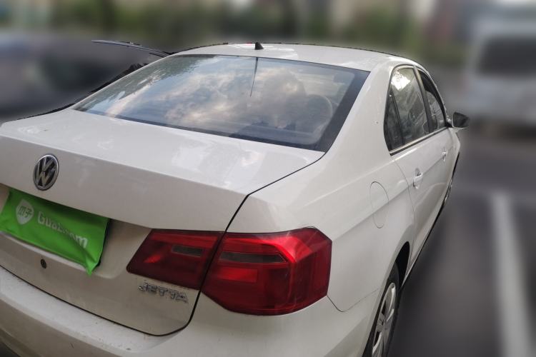 Used Volkswagen Jetta 2013 1.6L Manual Fashion Edition Exterior 5
