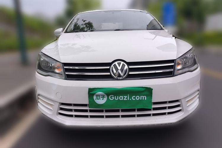 Used Volkswagen Jetta 2013 1.6L Manual Fashion Edition Front