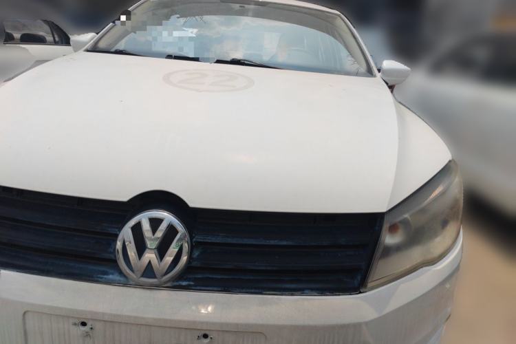 Used Volkswagen Jetta 2013 1.6L Manual Fashion Edition Front