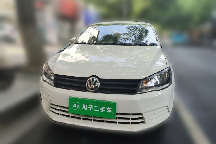 Used Volkswagen Jetta 2013 1.6L Manual Fashion Edition Front