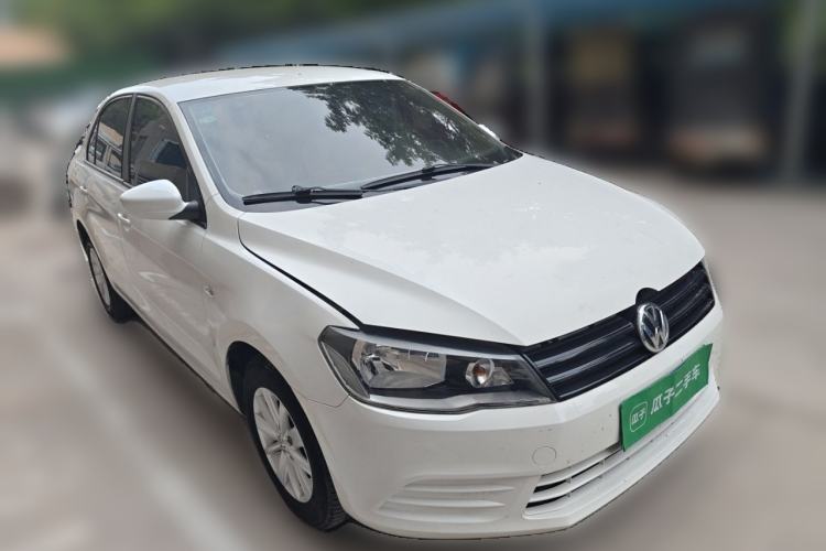 Used Volkswagen Jetta 2013 1.4L Manual Fashion Model Front Right 45 Deg