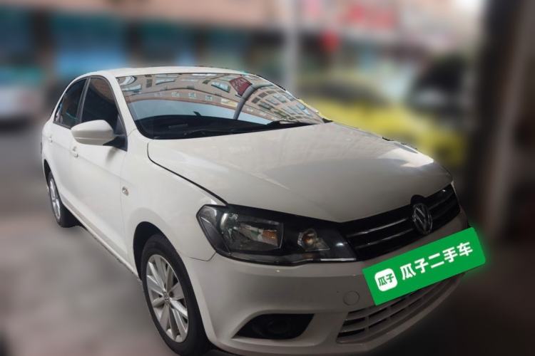 Used Volkswagen Jetta 2013 1.6L Manual Comfort Model Front Right 45 Deg
