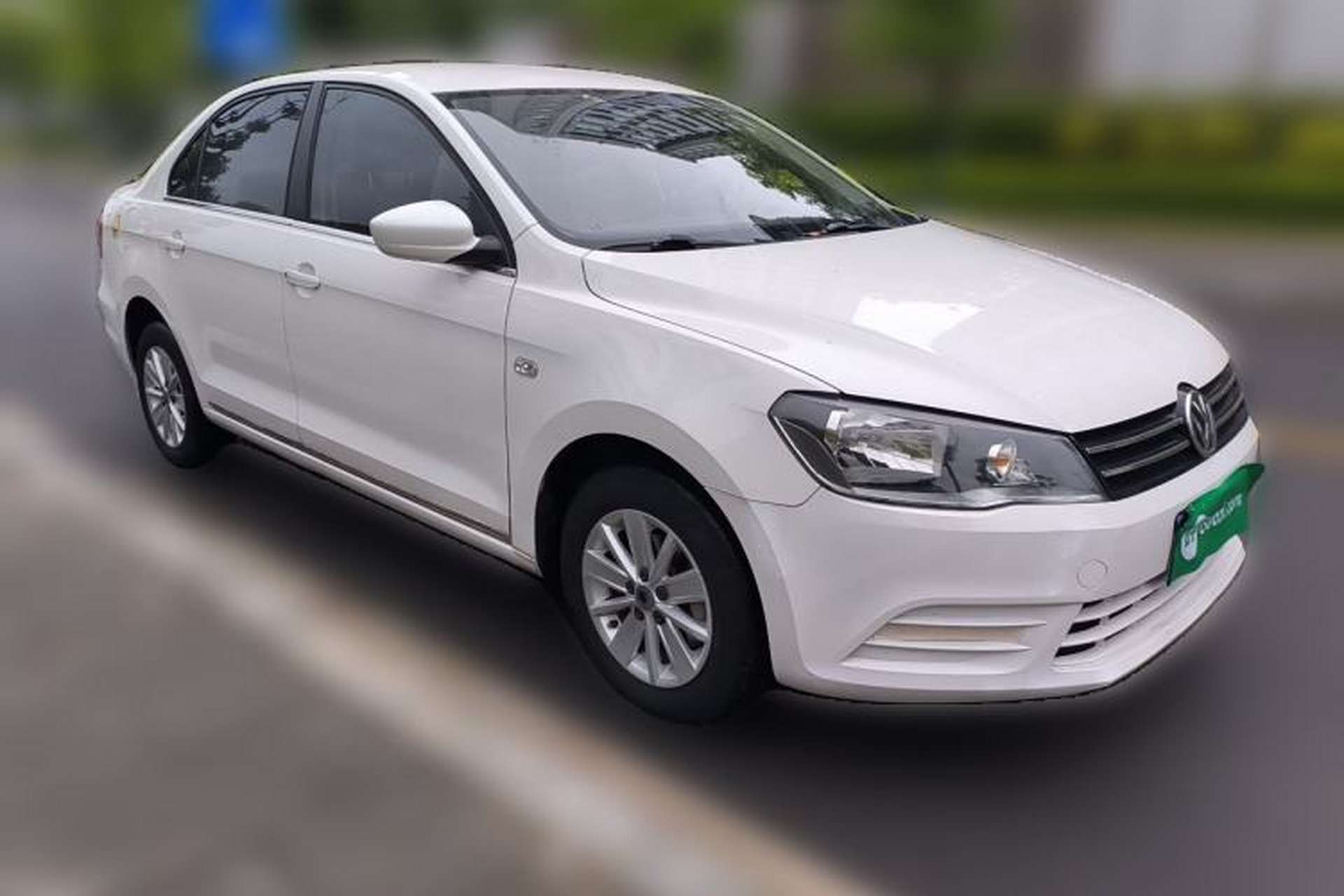 Used Volkswagen Jetta 2013 1.6L Manual Fashion Edition Front Right 45 Deg