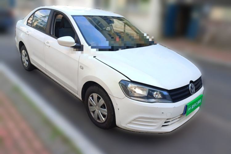 Used Volkswagen Jetta 2013 1.6L Manual Fashion Edition Front Right 45 Deg