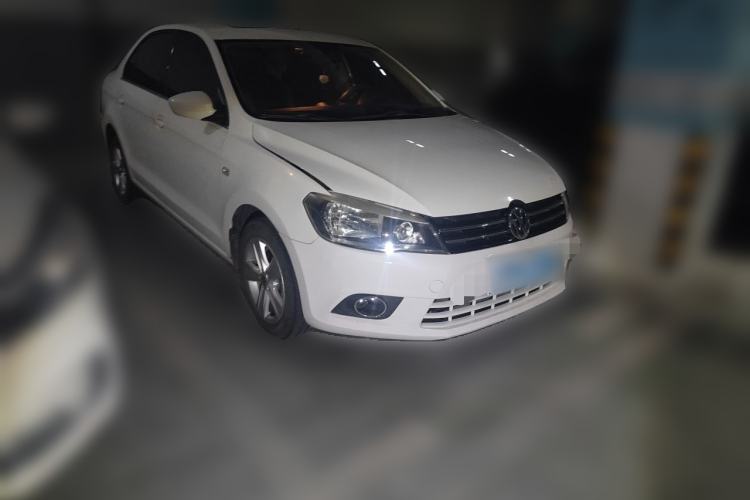 Used Volkswagen Jetta 2013 1.6L Automatic Luxury Model Front Right 45 Deg