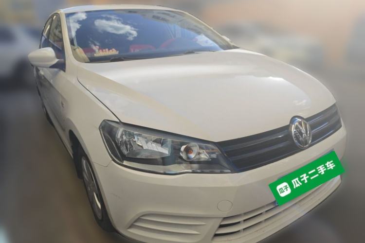 Used Volkswagen Jetta 2013 1.6L Automatic Fashion Model Front Right 45 Deg
