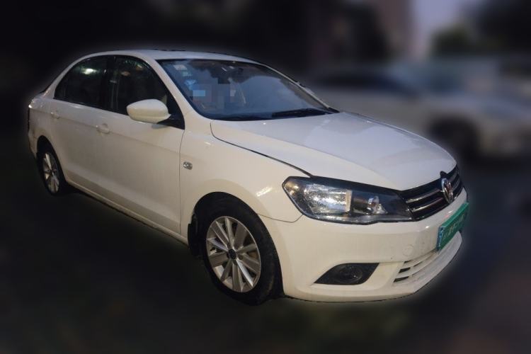Used Volkswagen Jetta 2013 1.6L Manual Comfort Model Front Right 45 Deg