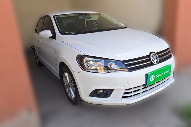 Used Volkswagen Jetta 2013 1.6L Automatic Comfort Model Front Right 45 Deg