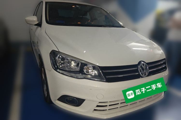Used Volkswagen Jetta 2013 1.6L Automatic Luxury Model Front Right 45 Deg