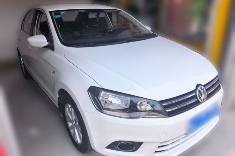 Used Volkswagen Jetta  Front Right 45 Deg