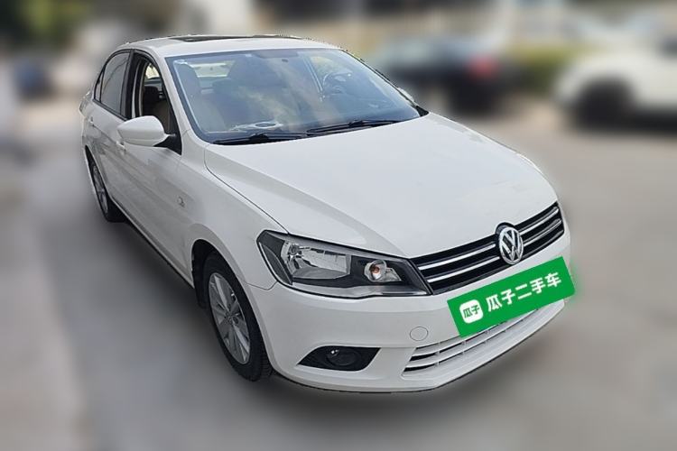 Used Volkswagen Jetta 2013 1.6L Manual Comfort Model Front Right 45 Deg