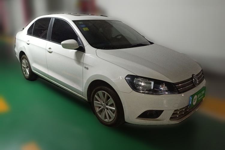 Used Volkswagen Jetta 2013 1.6L Automatic Comfort Model Front Right 45 Deg