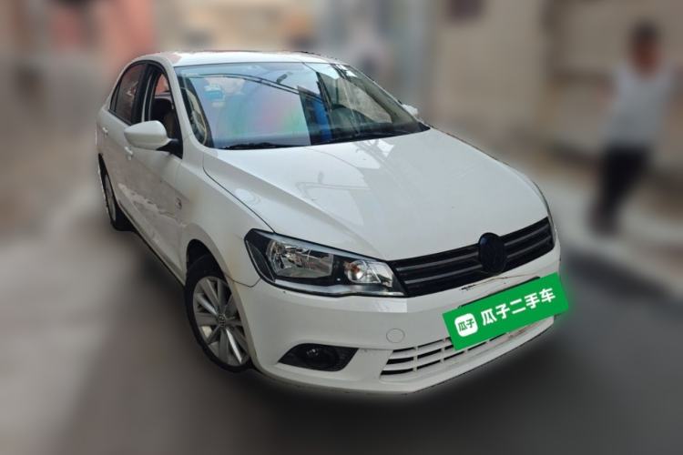 Used Volkswagen Jetta 2013 1.6L Manual Comfort Model Front Right 45 Deg