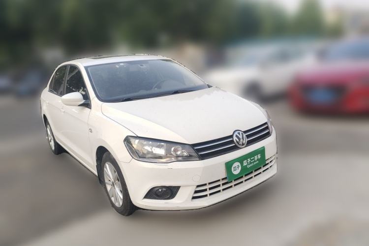 Used Volkswagen Jetta 2013 1.6L Manual Comfort Model Front Right 45 Deg
