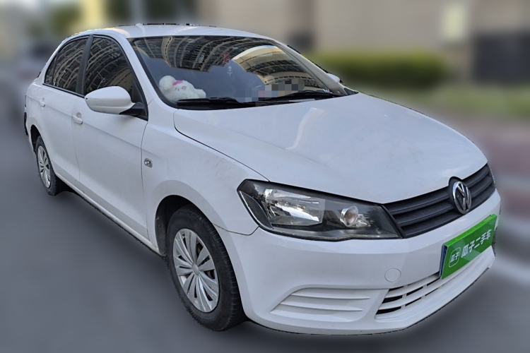 Used Volkswagen Jetta 2013 1.6L Automatic Fashion Model Front Right 45 Deg