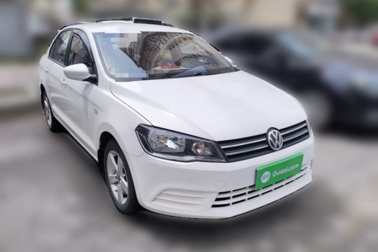 Used Volkswagen Jetta 2013 1.4L Manual Fashion Model Front Right 45 Deg