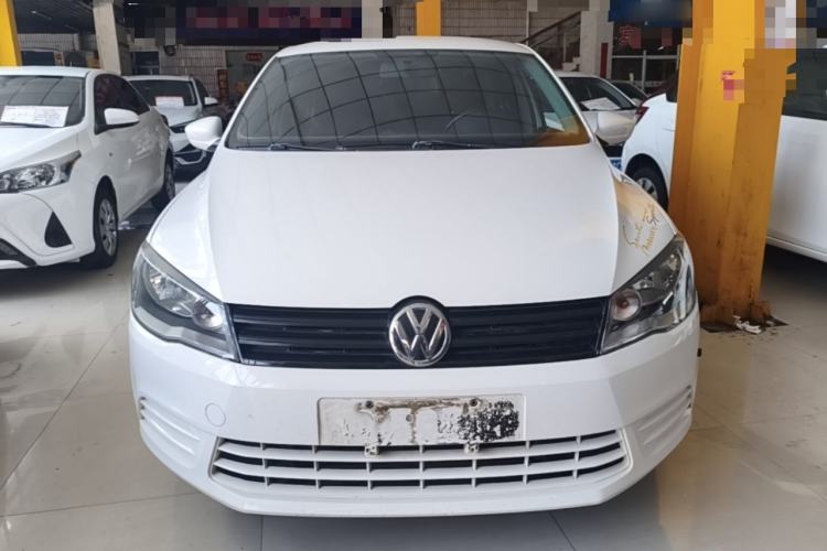 Used Volkswagen Jetta 2013 1.6L Manual Fashion Edition Front