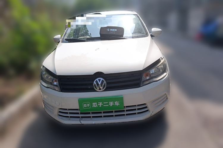 Used Volkswagen Jetta 2013 1.6L Manual Fashion Edition Front