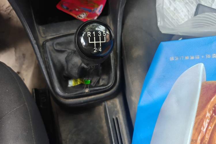 Used Volkswagen Jetta 2013 1.4L Manual Fashion Model Gear Lever