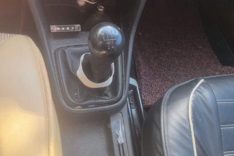 Used Volkswagen Jetta 2013 1.4L Manual Fashion Model Gear Lever