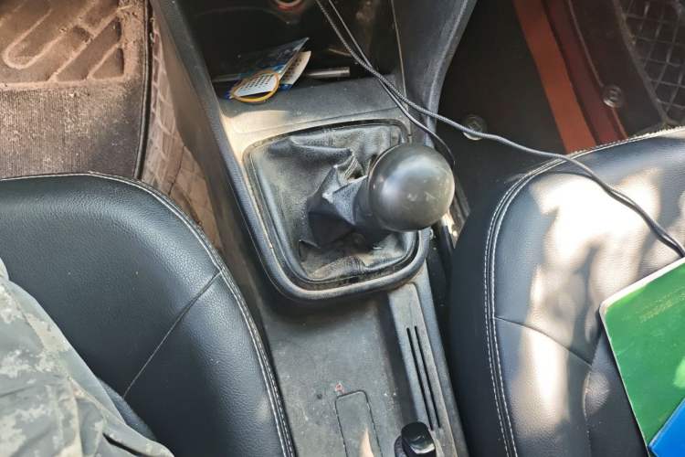 Used Volkswagen Jetta 2013 1.4L Manual Fashion Model Gear Lever