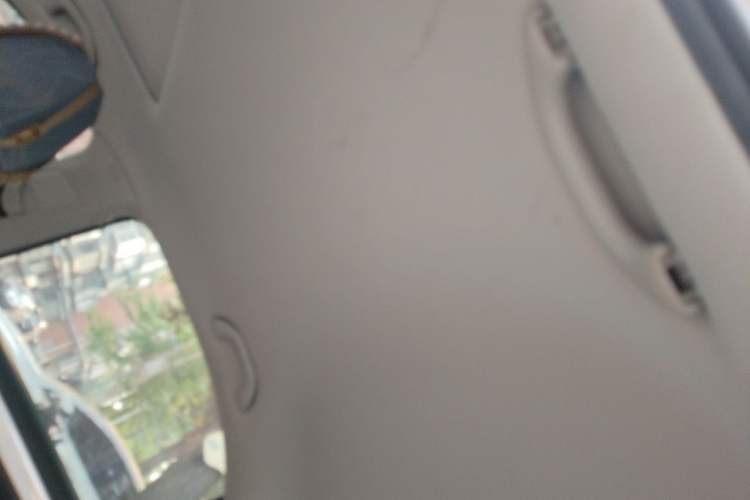 Used Volkswagen Jetta 2013 1.6L Manual Comfort Model Headliner