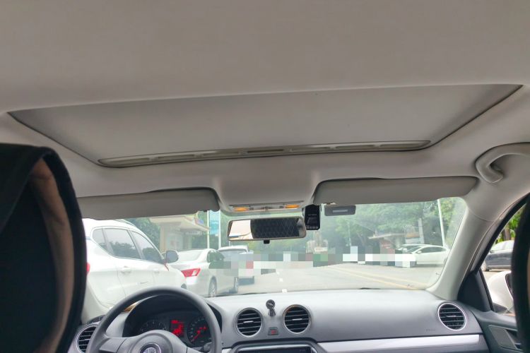 Used Volkswagen Jetta 2013 1.6L Manual Comfort Model Headliner