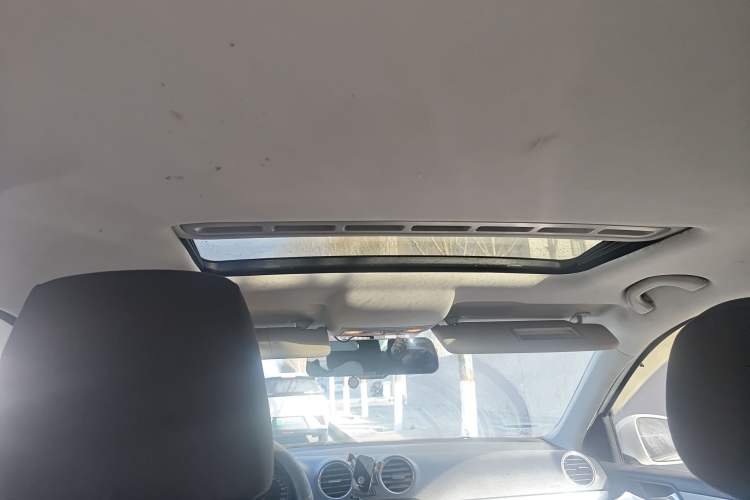 Used Volkswagen Jetta 2013 1.6L Manual Comfort Model Headliner