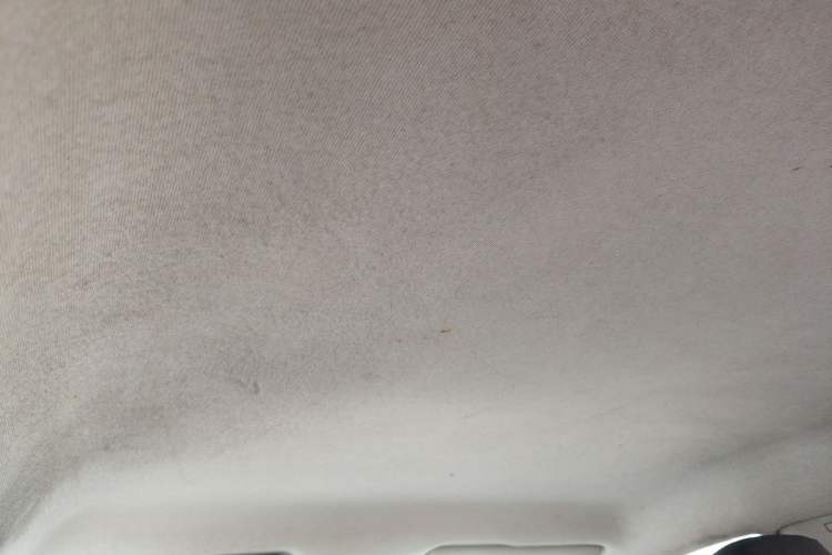 Used Volkswagen Jetta 2013 1.6L Manual Fashion Edition Headliner