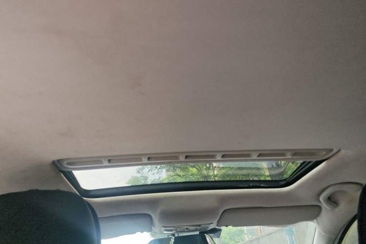 Used Volkswagen Jetta 2013 1.6L Manual Comfort Model Headliner