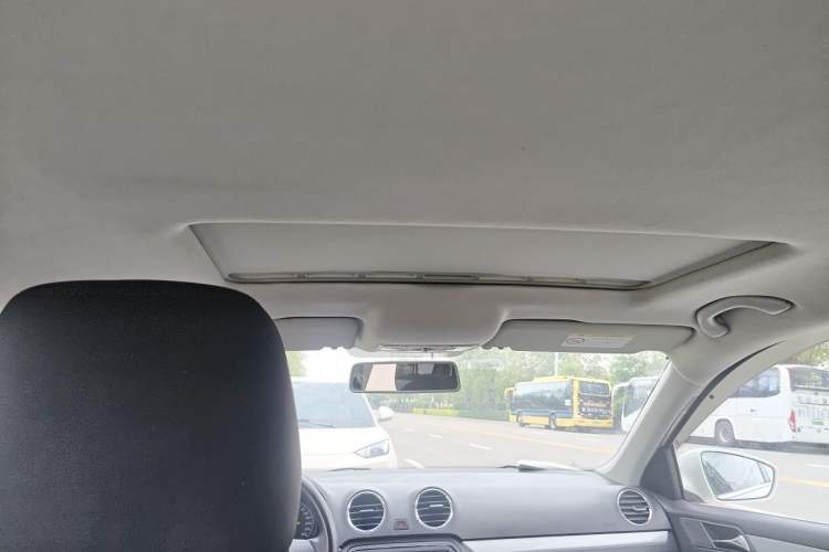 Used Volkswagen Jetta 2013 1.6L Automatic Comfort Model Headliner