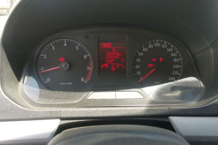 Used Volkswagen Jetta 2013 1.6L Manual Comfort Model Instrument Cluster