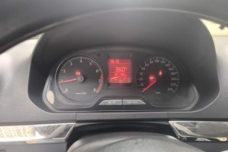 Used Volkswagen Jetta 2013 1.6L Manual Fashion Edition Instrument Cluster