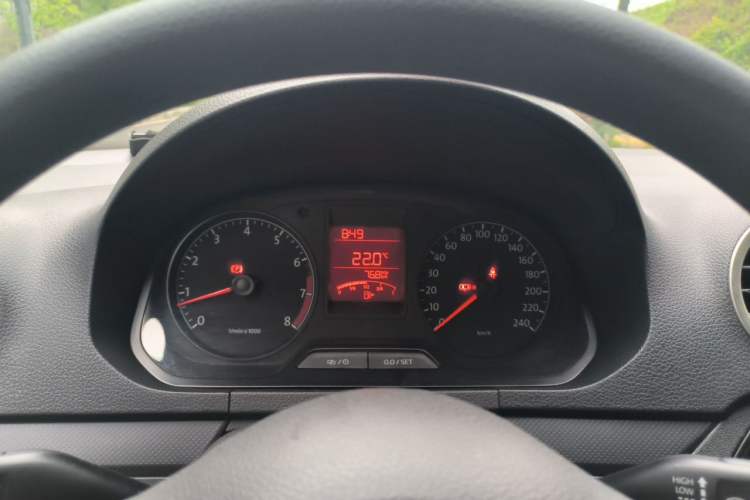 Used Volkswagen Jetta 2013 1.6L Manual Fashion Edition Instrument Cluster