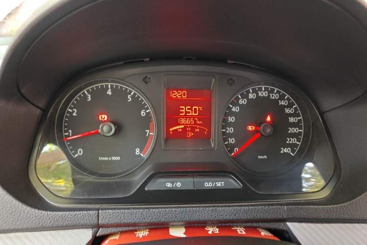 Used Volkswagen Jetta 2013 1.6L Manual Fashion Edition Instrument Cluster