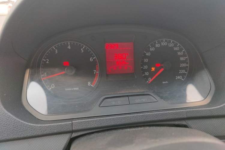 Used Volkswagen Jetta 2013 1.6L Manual Fashion Edition Instrument Cluster