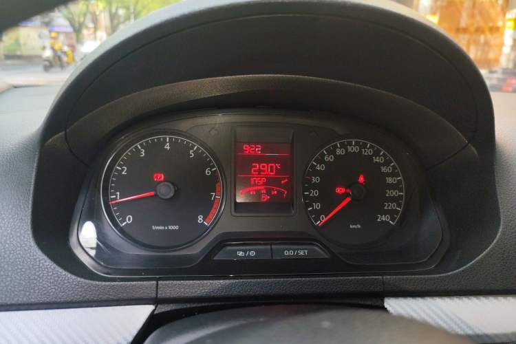 Used Volkswagen Jetta 2013 1.6L Manual Fashion Edition Instrument Cluster