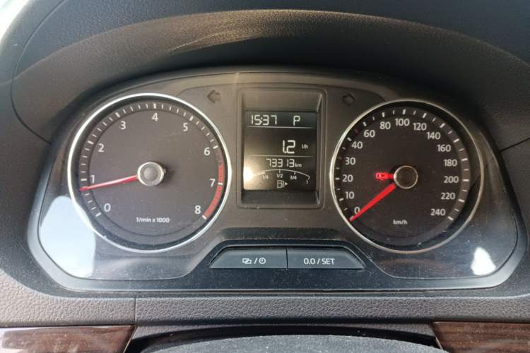 Used Volkswagen Jetta 2013 1.6L Automatic Luxury Model Instrument Cluster