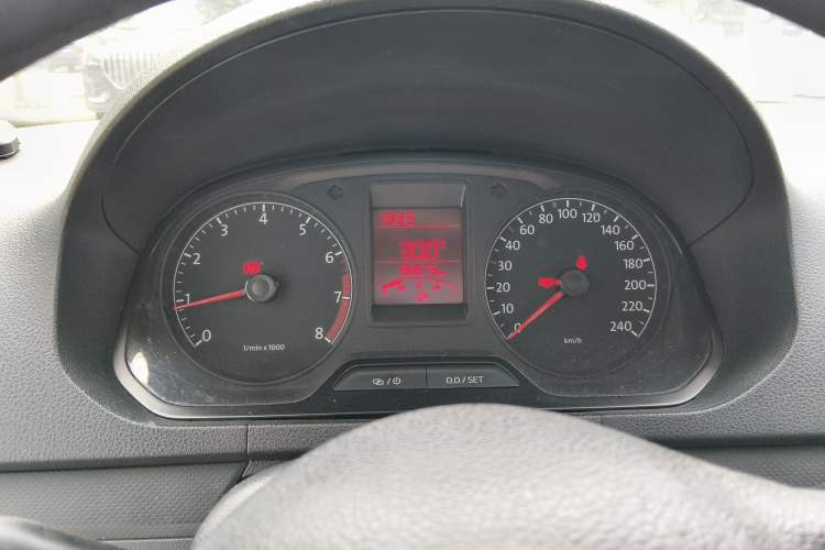 Used Volkswagen Jetta 2013 1.6L Manual Fashion Edition Instrument Cluster