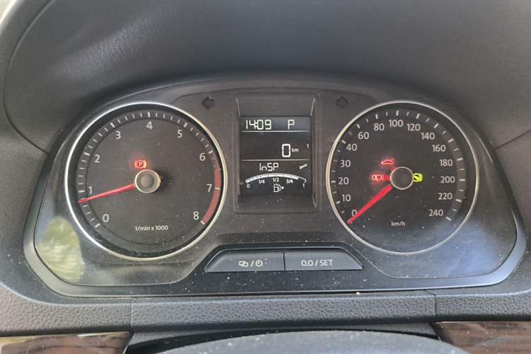 Used Volkswagen Jetta 2013 1.6L Automatic Luxury Model Instrument Cluster