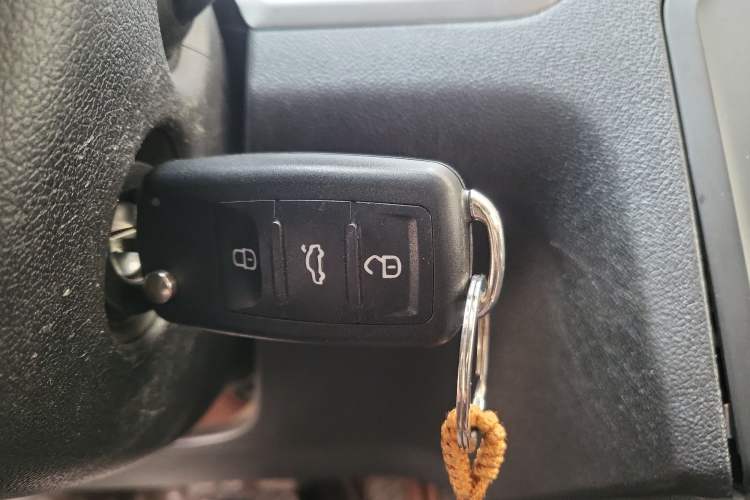 Used Volkswagen Jetta 2013 1.6L Automatic Comfort Model Interior 1