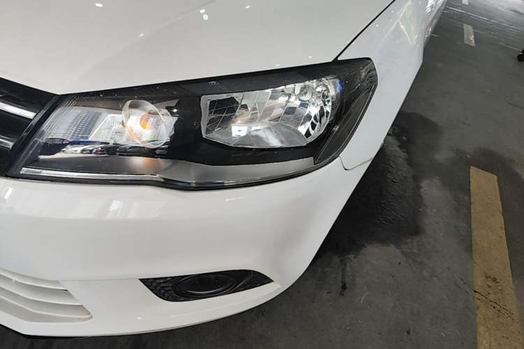 Used Volkswagen Jetta 2013 1.6L Manual Comfort Model Left Front Headlight
