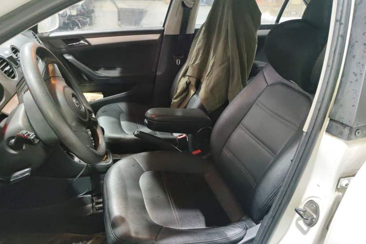 Used Volkswagen Jetta 2013 1.6L Manual Comfort Model Left Front Seat