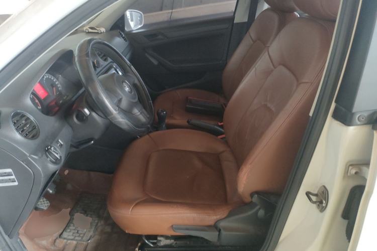 Used Volkswagen Jetta 2013 1.6L Manual Fashion Edition Left Front Seat