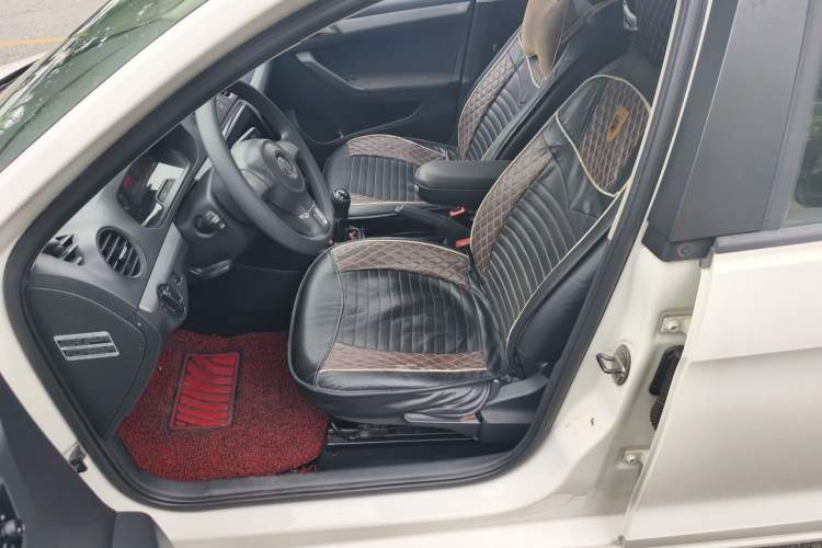 Used Volkswagen Jetta 2013 1.6L Manual Comfort Model Left Front Seat