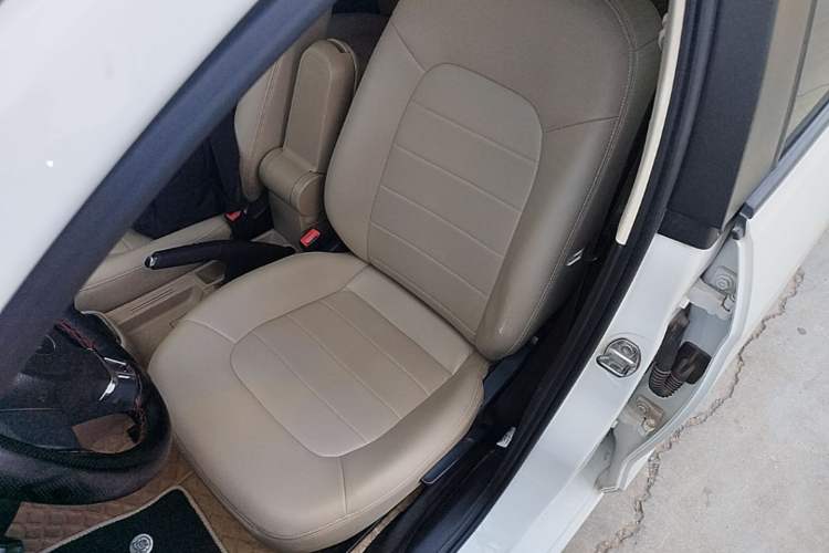 Used Volkswagen Jetta 2013 1.6L Manual Comfort Model Left Front Seat