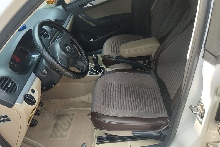 Used Volkswagen Jetta 2013 1.6L Manual Comfort Model Left Front Seat